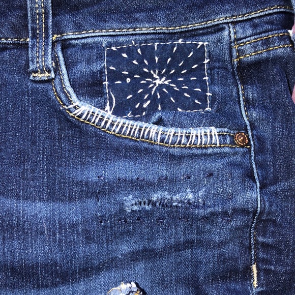 Arizona Brand Jeans With Embroidery & Patch - Picture 3 of 5